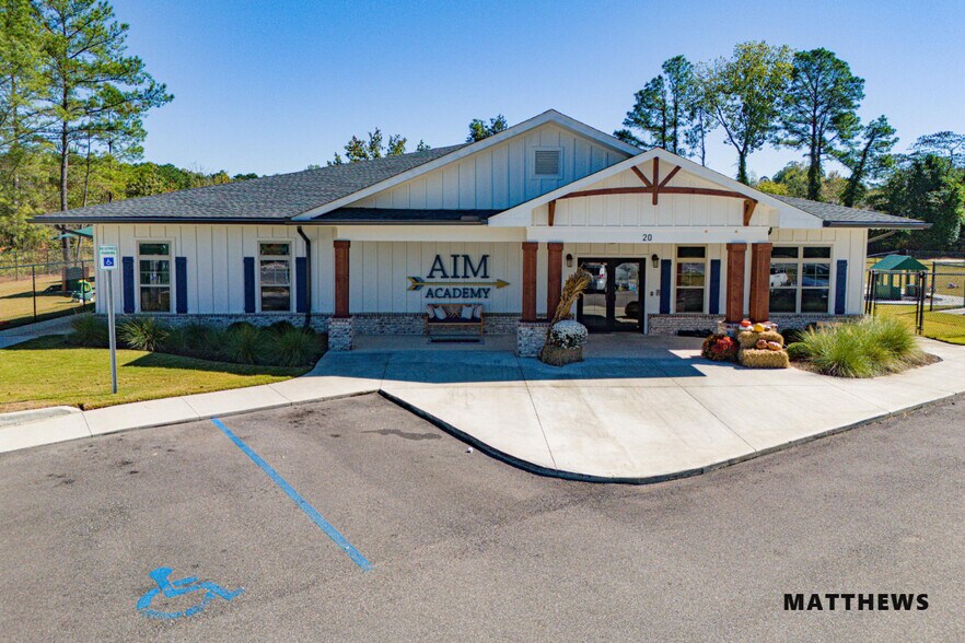 Primary Photo Of 20 Gunner Ln, Helena Daycare Center For Sale