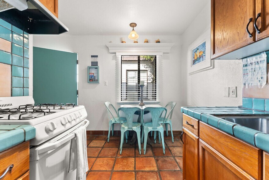 More Photos Of 2282-2284 Congress St, San Diego Apartments For Sale