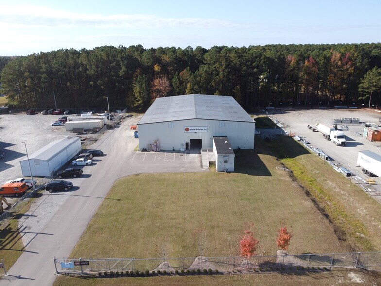 More Photos Of 1037 Taylors Creek Dr, Greenville Warehouse For Lease