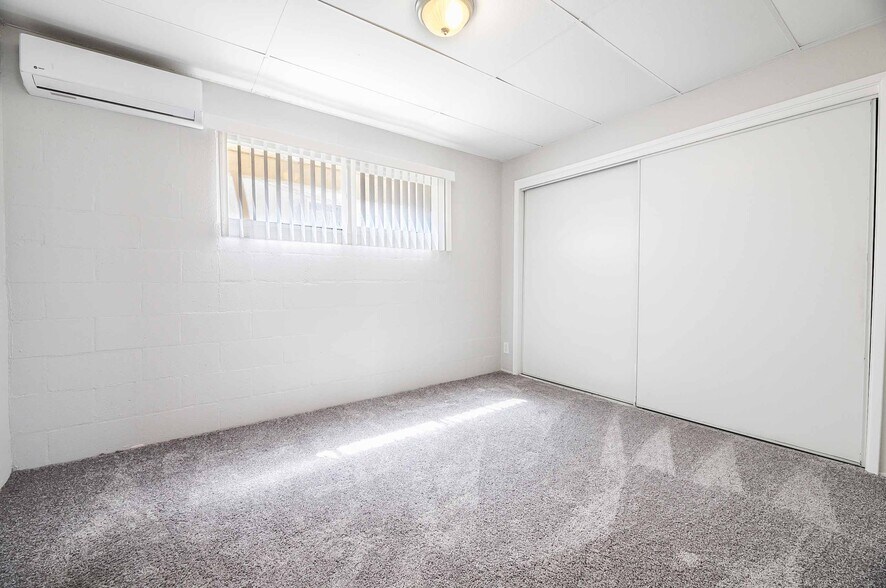 More Photos Of 239 W Cleveland Ave, Las Vegas Apartments For Sale