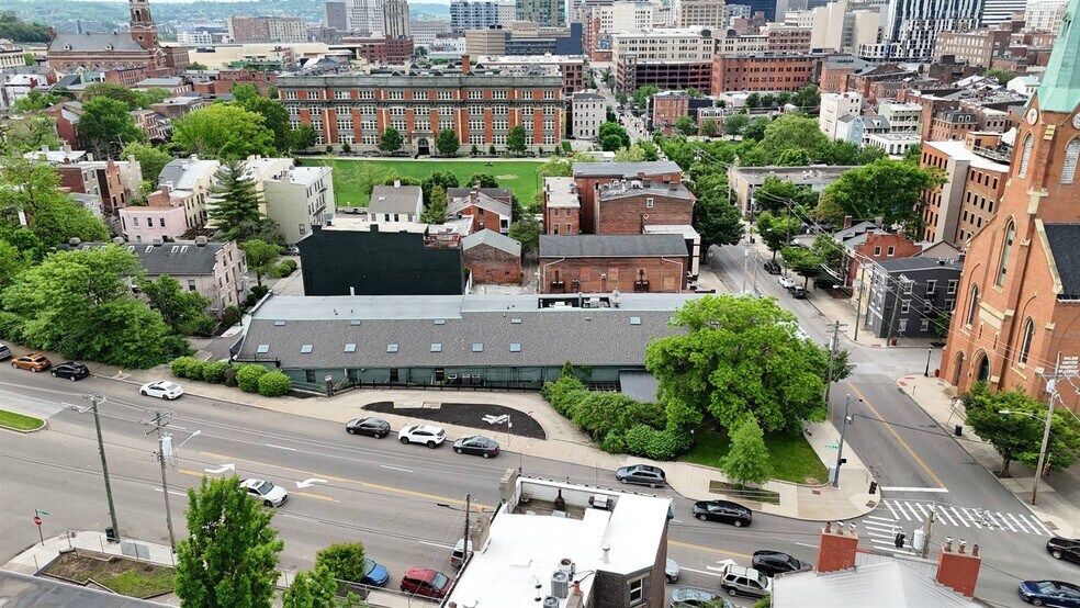 More Photos Of 1420 Sycamore St, Cincinnati Office For Sale