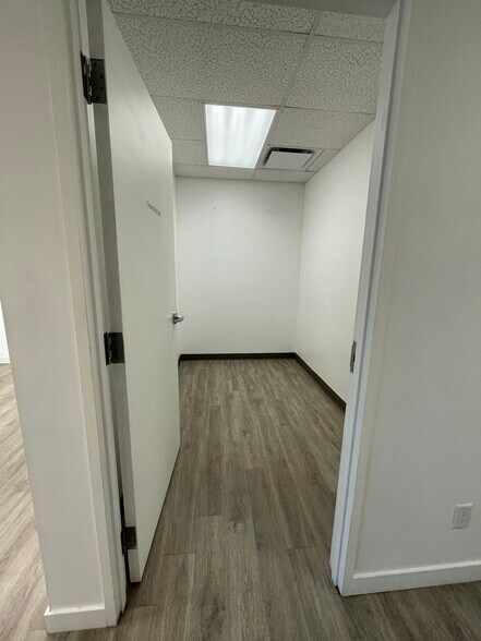 More Photos Of 12110 40th St SE, Calgary Industrial For Sale