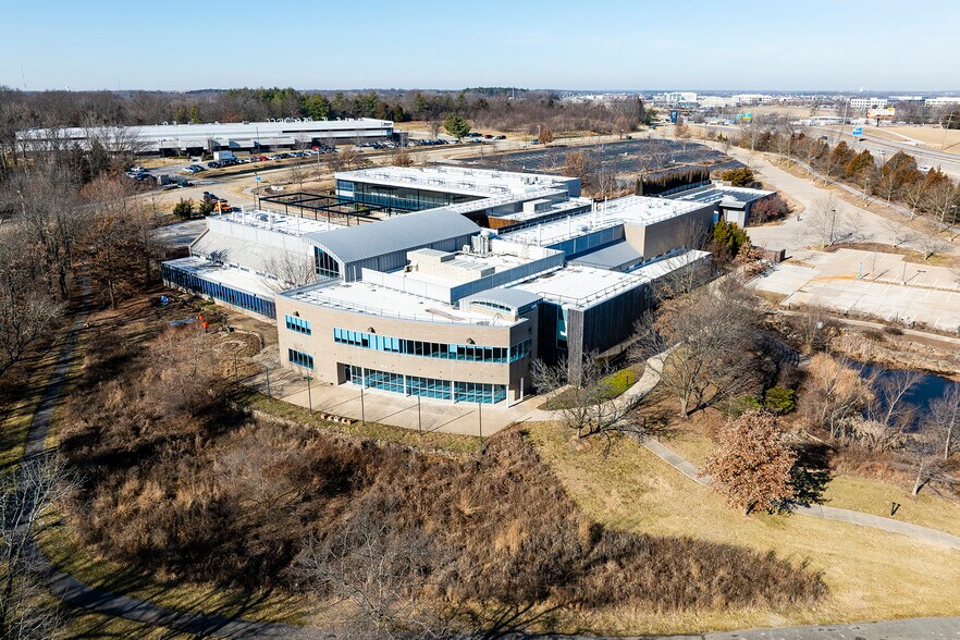 More Photos Of 20 Missouri Research Park Dr, Saint Charles Office For Sale