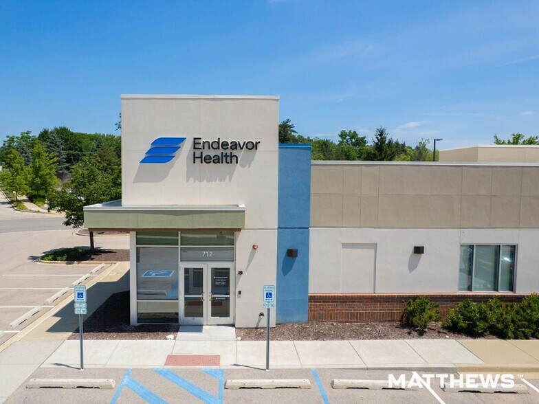 Primary Photo Of 712 Northwest Hwy, Fox River Grove Medical For Sale