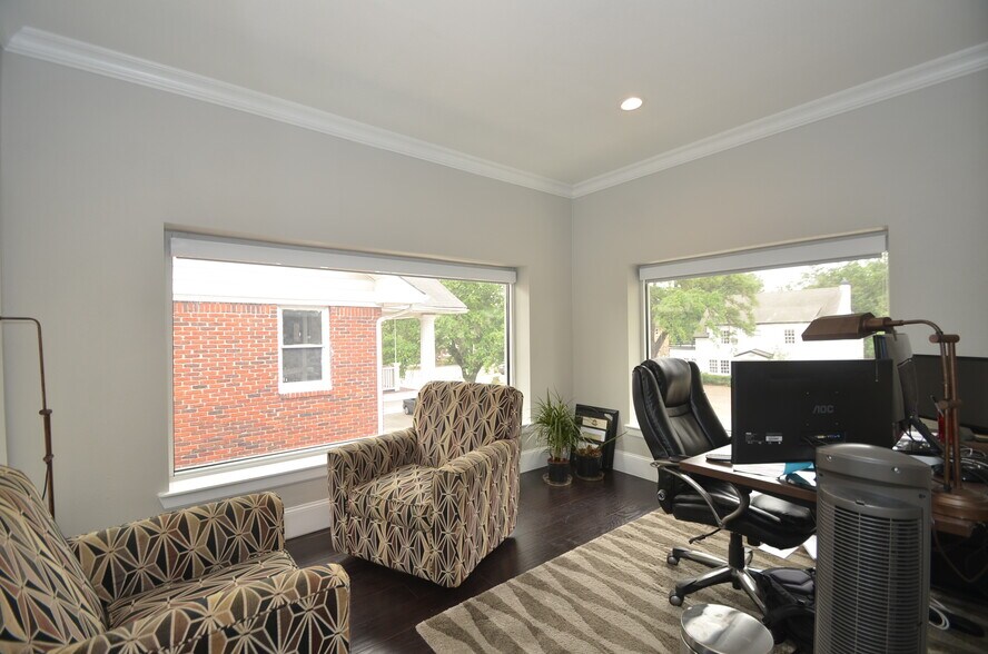 More Photos Of 1644 W Alabama St, Houston Loft Creative Space For Lease