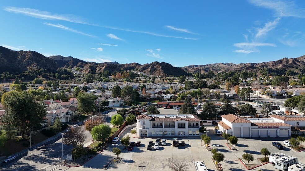 More Photos Of 31280-31294 The Old Road, Castaic General Retail For Sale