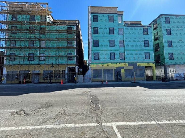 More Photos Of 135-143 W Front St, Traverse City Apartments For Sale