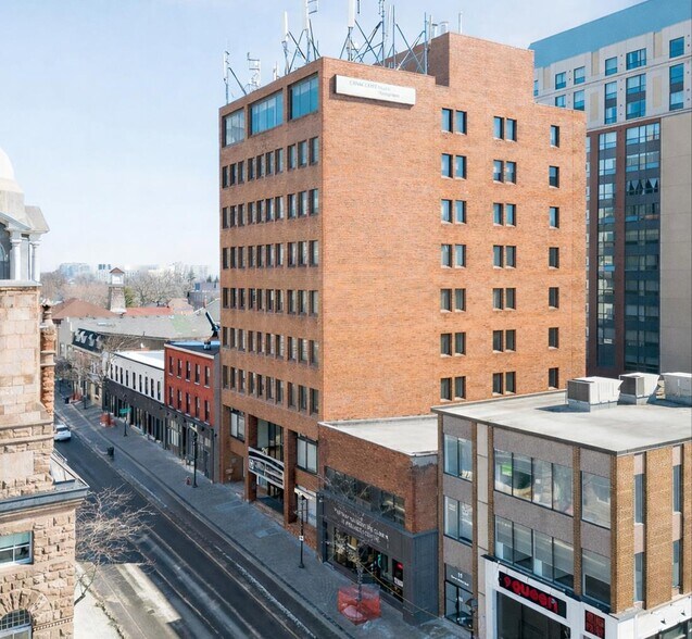More Photos Of 21 Queen St E, Brampton Office For Sale