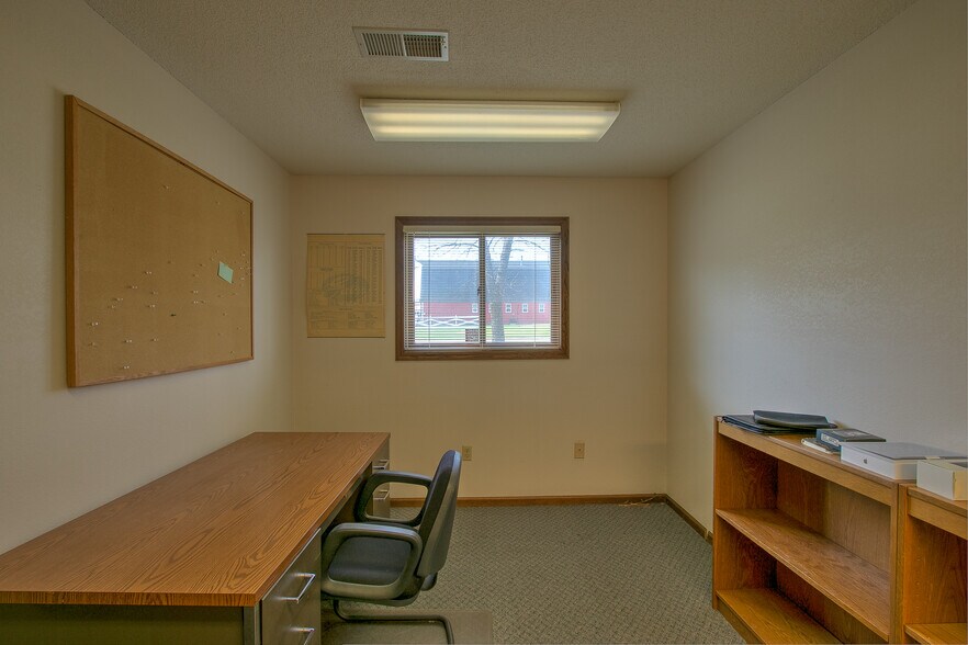 More Photos Of 1895 Frontage Rd, Mora Manufacturing For Sale