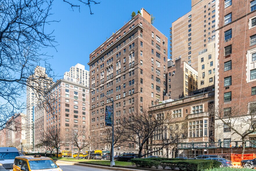 More Photos Of 1035 Park Ave, New York Apartments For Sale