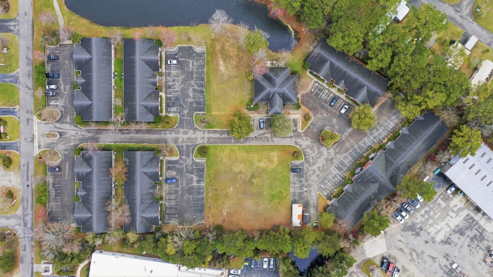 More Photos Of 100 Garden Manor Ct, Murrells Inlet Apartments For Sale