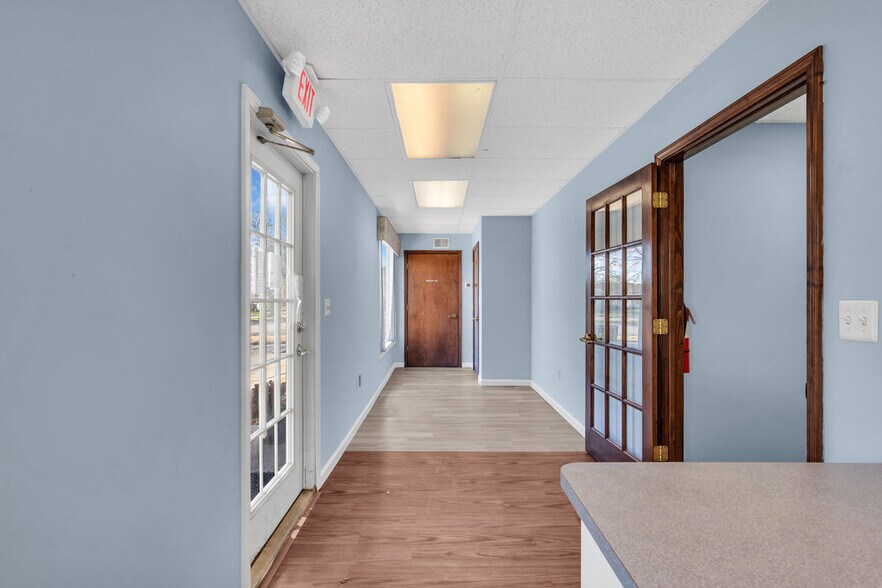 More Photos Of 1 Dag Hammarskjold Blvd, Howell Medical For Lease