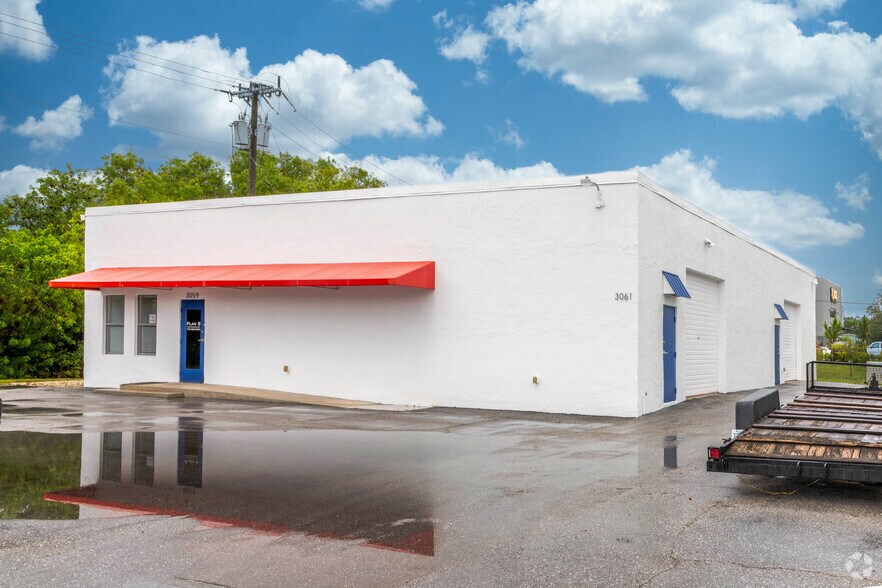 Primary Photo Of 3059-3061 SE Monroe St, Stuart Warehouse For Lease