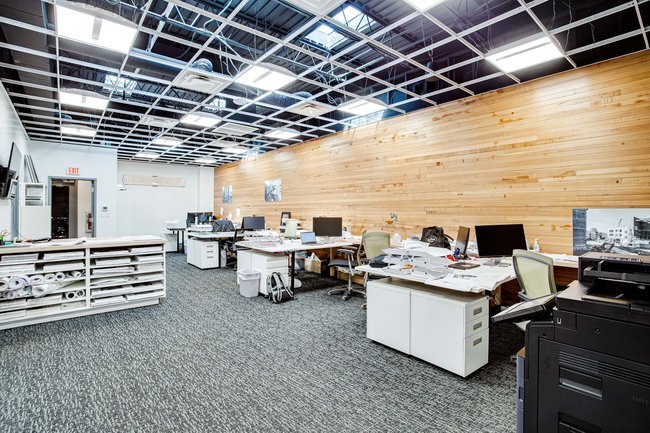 More Photos Of 3020 Yost Pl NE, Washington Flex For Lease