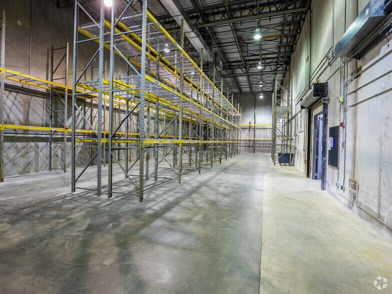 More Photos Of 5870 N Hiatus Rd, Tamarac Unknown For Lease