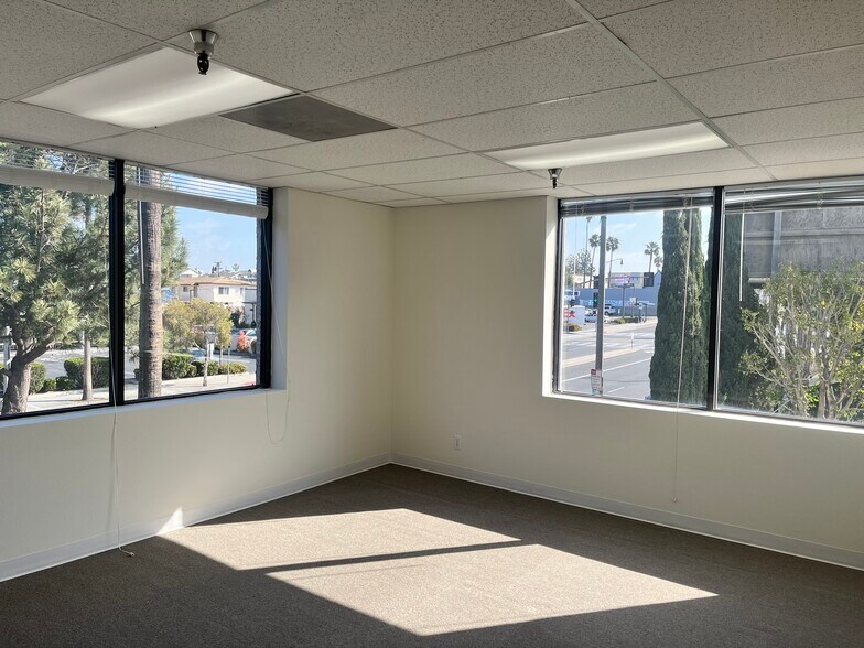 More Photos Of 2512 Artesia Blvd, Redondo Beach Office For Lease
