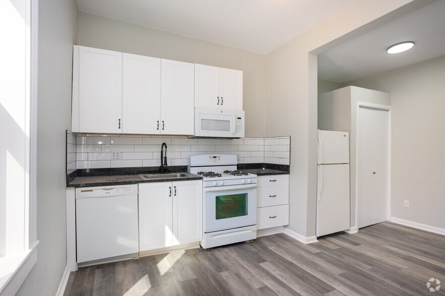 More Photos Of 2031-2033 Curtis St, Denver Apartments For Lease