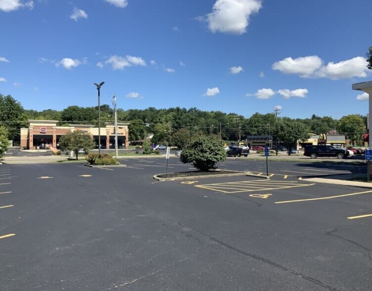 More Photos Of 851 Loveland-Madeira Rd, Loveland Fast Food For Lease