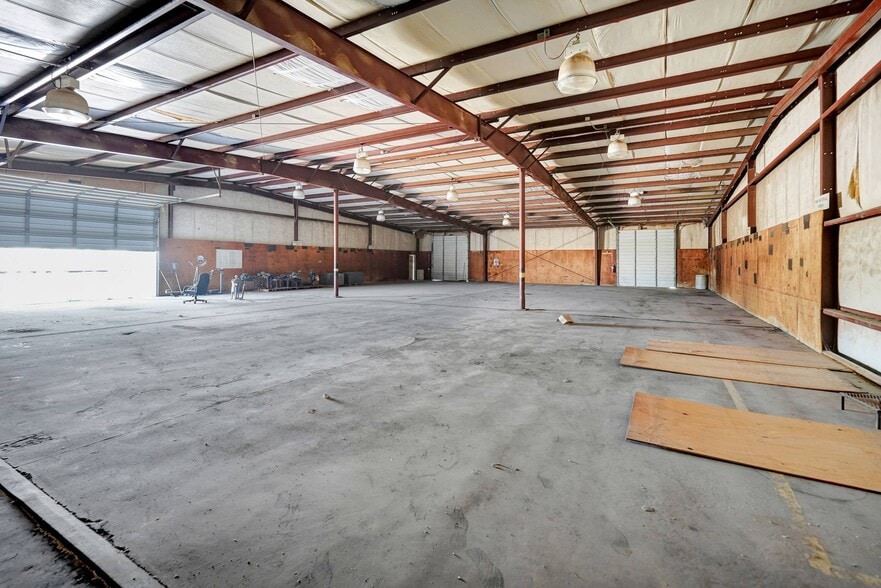 More Photos Of 100 Industrial Ave, Odessa Industrial For Sale