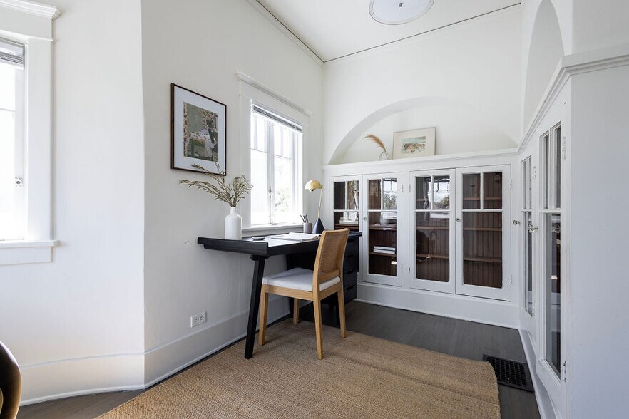More Photos Of 1053 Hudson ave, Los Angeles Apartments For Sale
