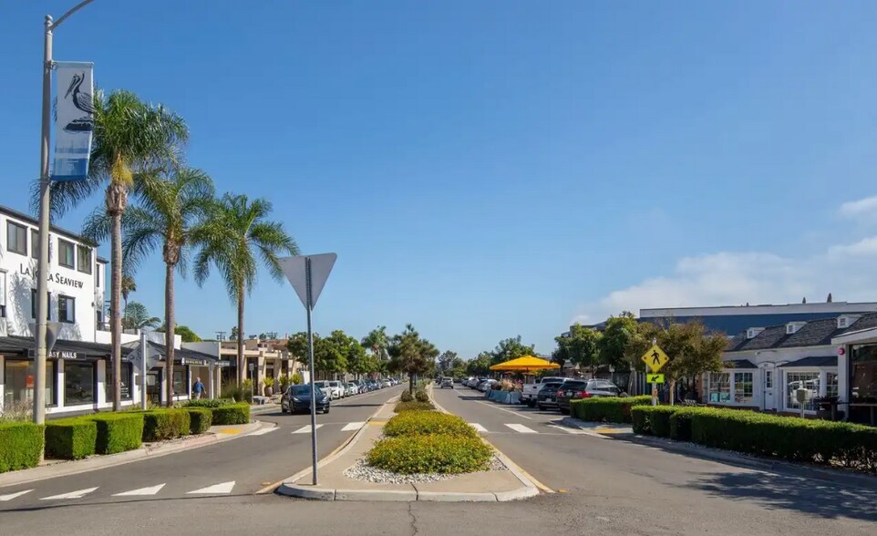 More Photos Of 5685-5693 La Jolla Blvd, La Jolla Apartments For Lease