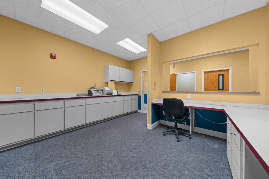 More Photos Of 5925 SE Abshier Blvd, Belleview Medical For Sale