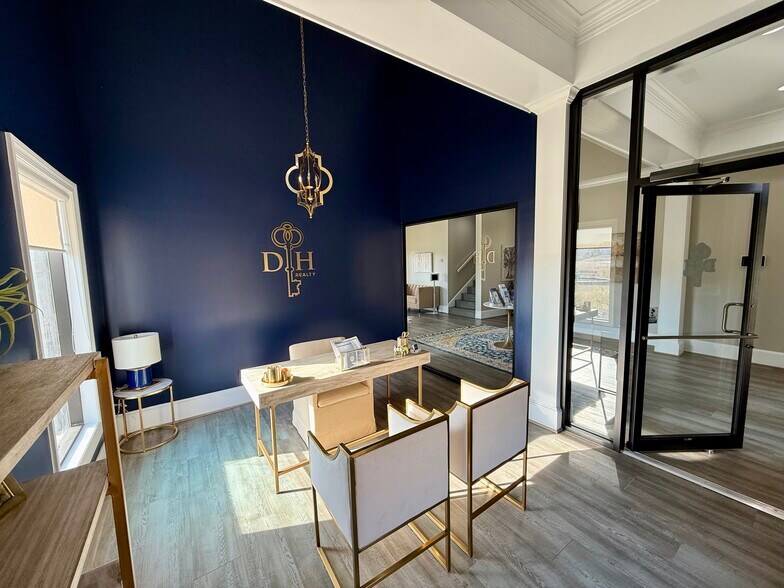 More Photos Of 204 Griffin Park Dr, Birmingham Office For Sale