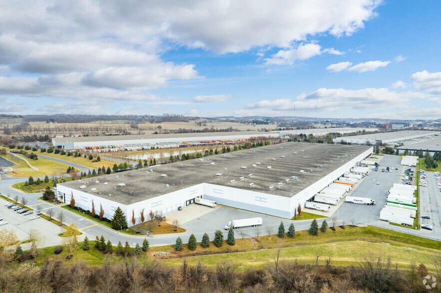 More Photos Of 860 Nestle Way, Breinigsville Distribution For Lease