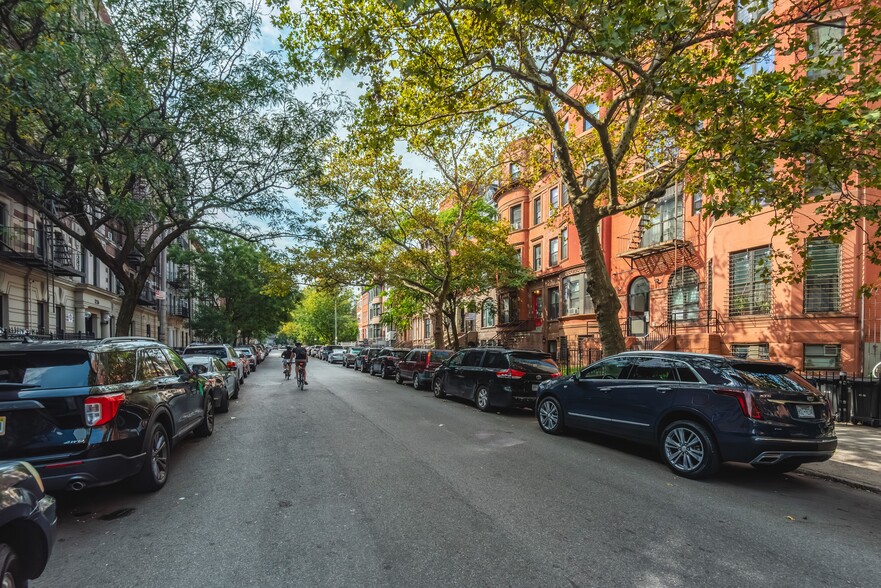More Photos Of 1263 Pacific St, Brooklyn Apartments For Sale
