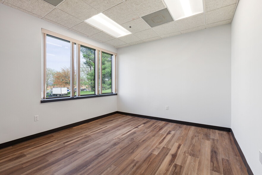 More Photos Of 1025 Berkshire Blvd, Wyomissing Medical For Lease