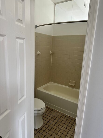 More Photos Of 600 N Eutaw St, Baltimore Storefront Retail Residential For Sale