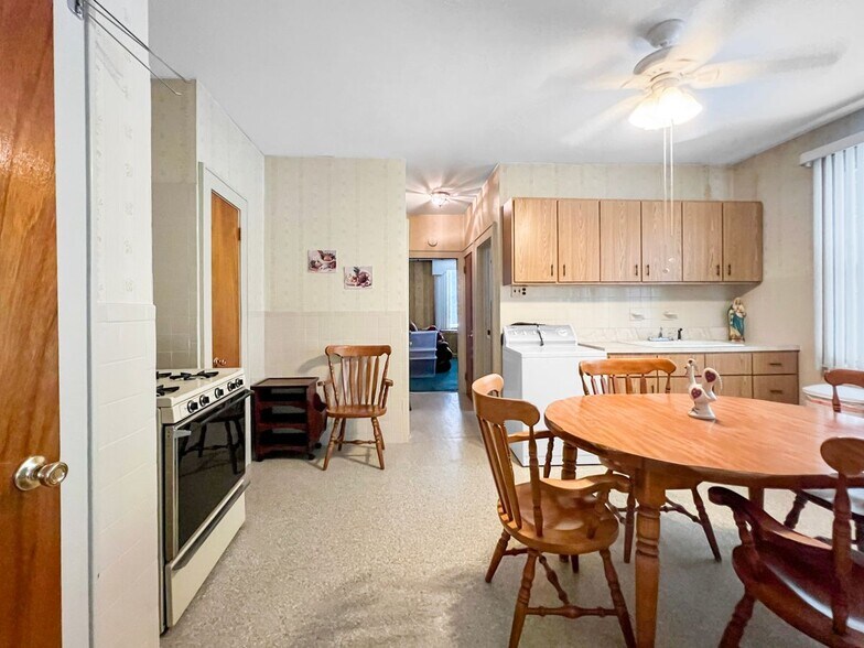More Photos Of 700-702 N 7th St, Newark Apartments For Sale
