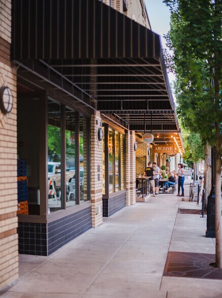 More Photos Of 447 State St, Salem Apartments For Lease