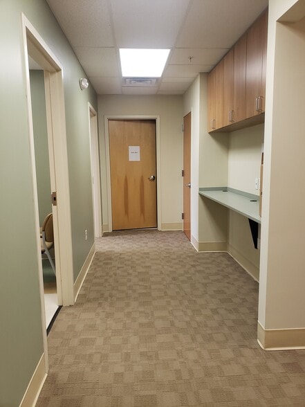 More Photos Of 49 Veronica Ave, Somerset Office For Sale