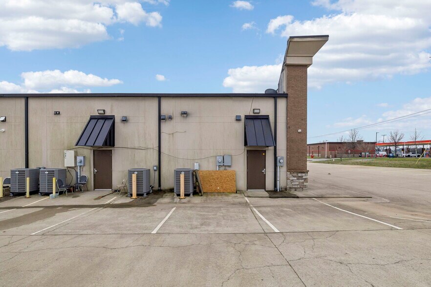 More Photos Of 206 Claire Ave, Oak Grove General Retail For Lease