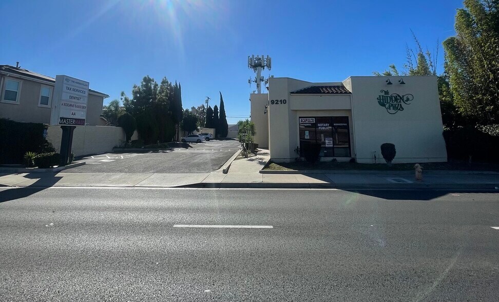 More Photos Of 9210 Katella Ave, Garden Grove Freestanding For Lease
