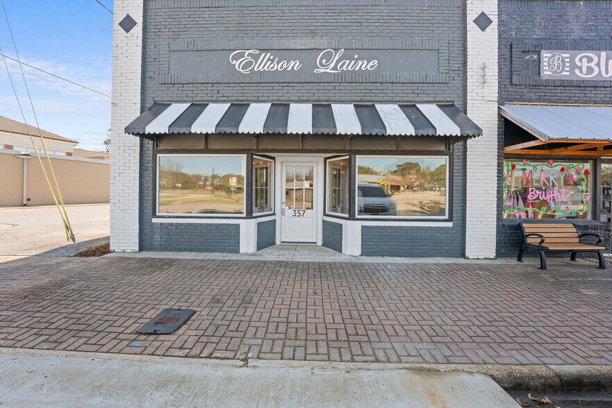 More Photos Of 357 Market Street st, Moundville General Retail For Sale