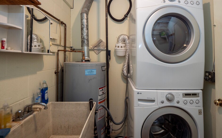 More Photos Of 64 Halsey St, Newport Warehouse For Sale