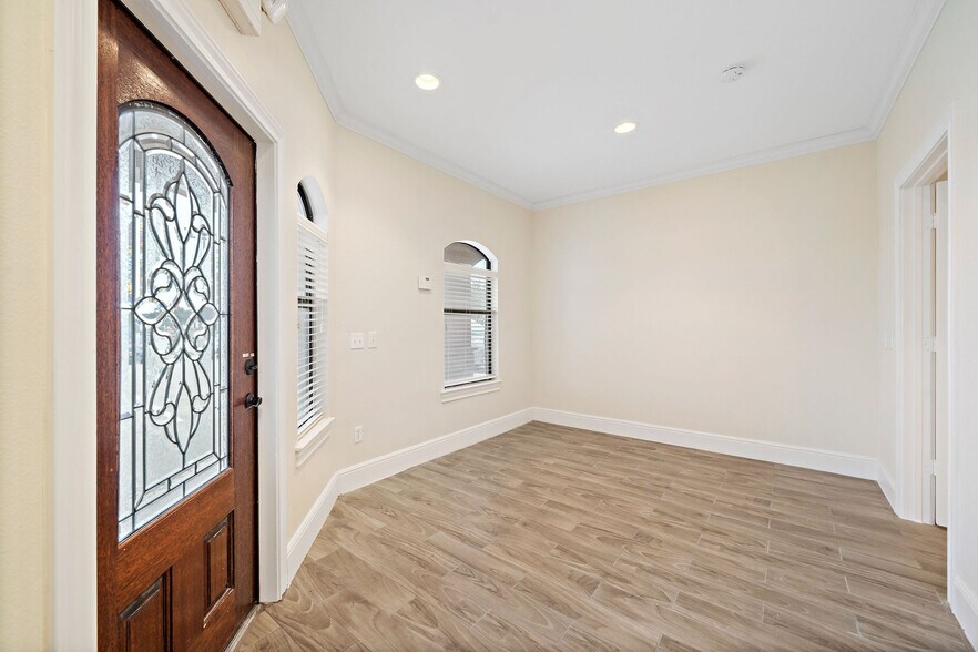 More Photos Of 21386 Provincial Blvd, Katy Medical For Sale