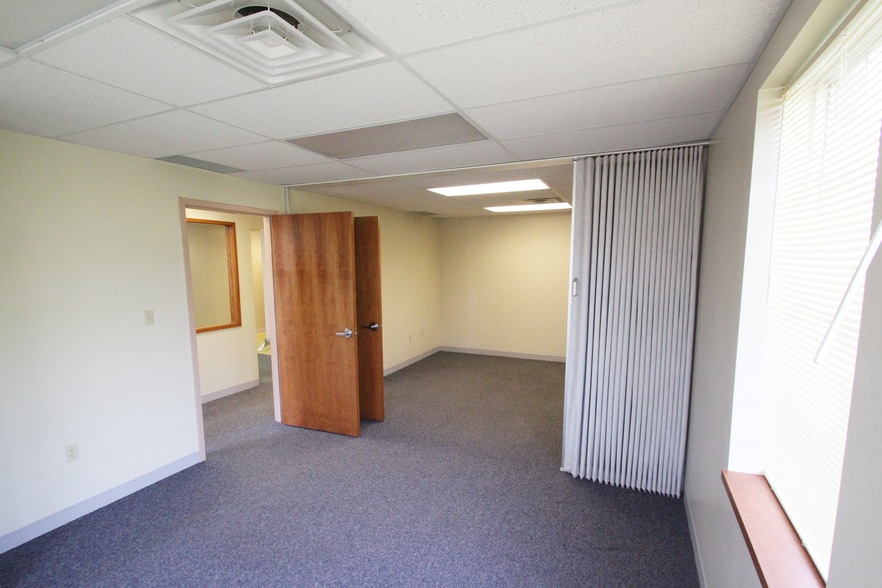 More Photos Of 1650 S Arlington St, Akron Office For Lease