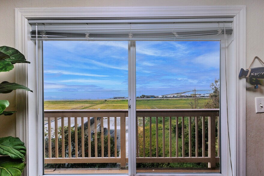 More Photos Of 510 Avenue Alhambra, Half Moon Bay Apartments For Sale