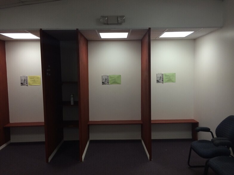 More Photos Of 7883 Seneca Tpke, Kirkland General Retail For Lease