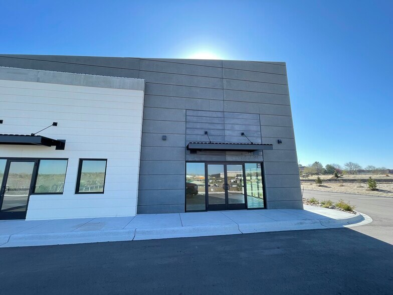 More Photos Of 6333 S Racine Cir, Centennial Light Distribution For Lease