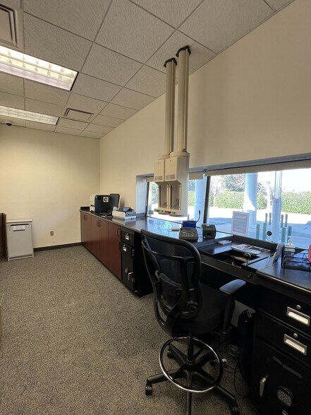 More Photos Of 2906 Kerry Forest Pky, Tallahassee Bank For Sale