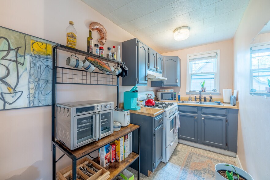 More Photos Of 1101 S Rogers St, Bloomington Multifamily For Sale