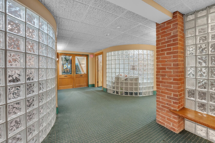 More Photos Of 294 Pleasant St, Stoughton Office For Sale