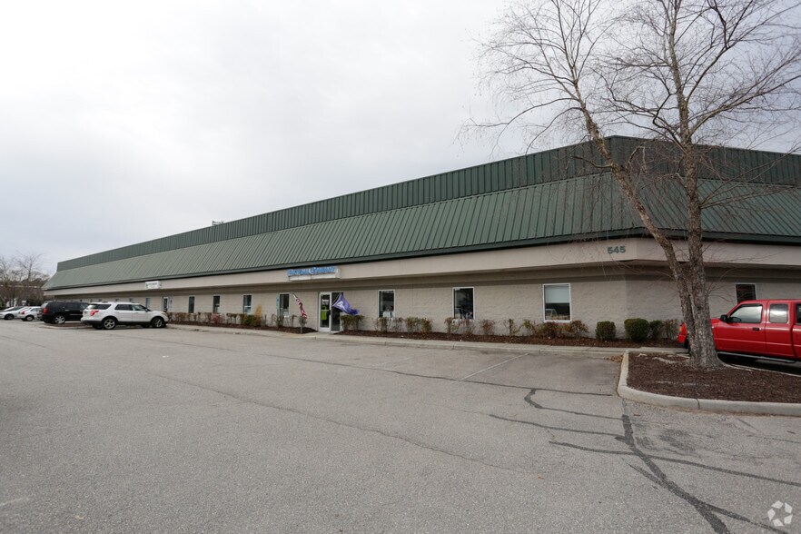 More Photos Of 545 Central Dr, Virginia Beach Distribution For Lease