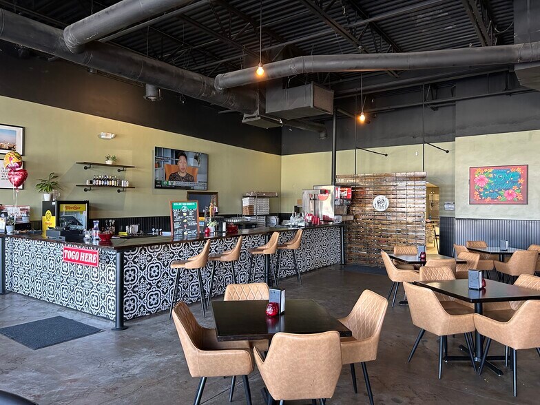 More Photos Of 5217 98th St, Lubbock General Retail For Lease