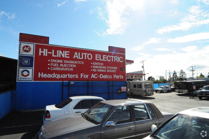 More Photos Of 823 SW 148th St, Burien Auto Repair For Sale