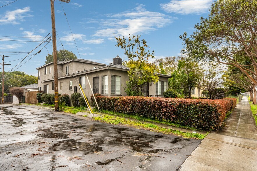 More Photos Of 2117 Stewart St, Santa Monica Apartments For Sale